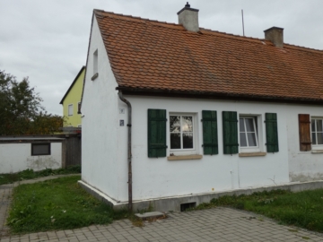 Studenten aufgepasst: Appartment ( EG links ) – ab sofort, 91746 Weidenbach, Etagenwohnung