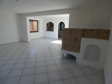 Großzügige 3,5-Zimmer – Wohnung mit eigenem Gartenanteil – ab sofort, 91637 Wörnitz, Wohnung