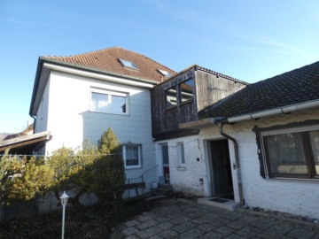 Außergewöhnliche Immobilienanlage mit Entwicklungspotenzial nahe dem Hesselberg, 91726 Gerolfingen, Haus