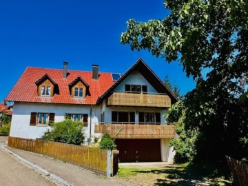 Geräumiges 1-2 Fam. Landhaus Bj.’90 – 250 m2 Wfl. in dörfl. Lage v. Dirgenheim (Kirchheim/Ries), 73467 Kirchheim am Ries / Dirgenheim, Haus