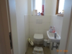 Gäste Toilette - Neuwertige 3,5 Zimmer Wohnung mit EBK u. Terrasse in Schwäbisch Gmünd