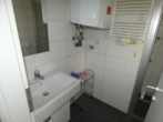 Bad Ansicht 1 - Studenten aufgepasst: Appartment ( EG rechts ) – ab sofort