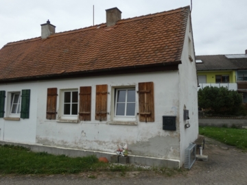 Studenten aufgepasst: Appartment ( EG rechts ) – ab sofort, 91746 Weidenbach, Etagenwohnung