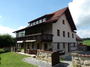 Landhaus mit vielen Möglichkeiten auf über 2300 m² Grundstück, 74579 Fichtenau / Lautenbach, Haus