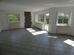 EG Wohn-Essbereich 2 - Neues Zuhause oder lohnende Kapitalanlage: Zweifamilienhaus mit Doppelgarage in 73488 Ellenberg