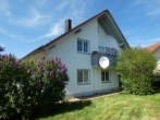 Aussenansicht 3 - Neues Zuhause oder lohnende Kapitalanlage: Zweifamilienhaus mit Doppelgarage in 73488 Ellenberg
